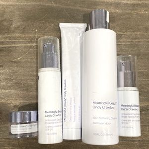 NEW MEANINGFUL BEAUTY by Cindy Crawford 5 Piece Bundle